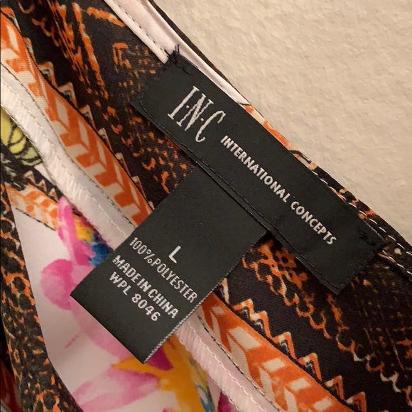 Floral top - Picture 3 of 4